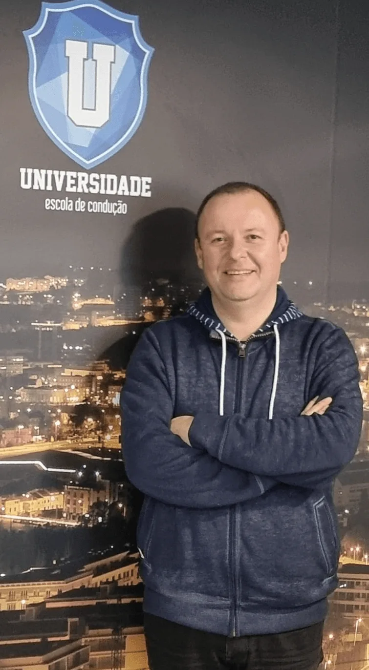 Escola Universidade - escola de condução em Coimbra